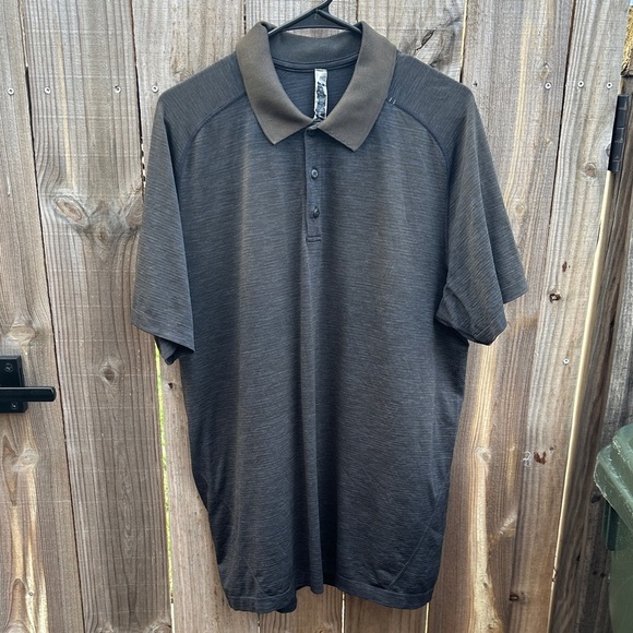 Lululemon Metal Vent Tech Polo Shirt Mens XL Performance Athleisure Short Sleeve - Picture 1 of 7